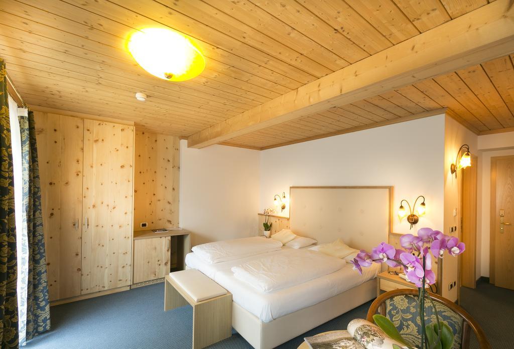 Diamant Spa Resort Santa Cristina Val Gardena Экстерьер фото